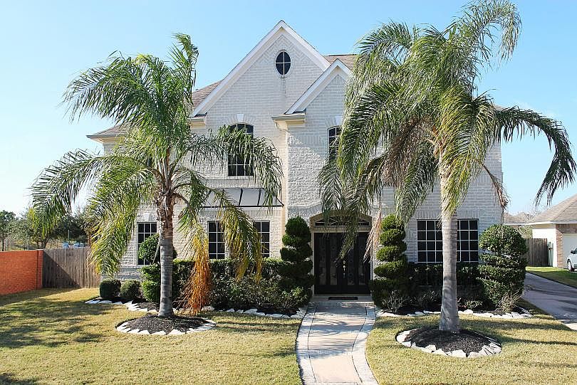1st image of 2610 Summer Creek Dr