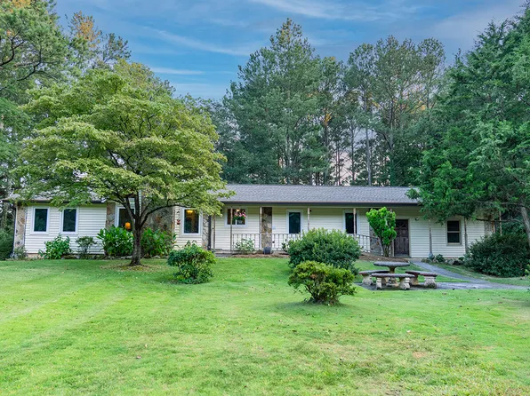 3330 Old Jonesboro Rd S, Fairburn, GA 30213