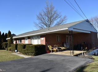 1285 Frank Rd, Chambersburg, PA 17202