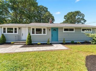 6 Keeley Ave, Warwick, RI 02886