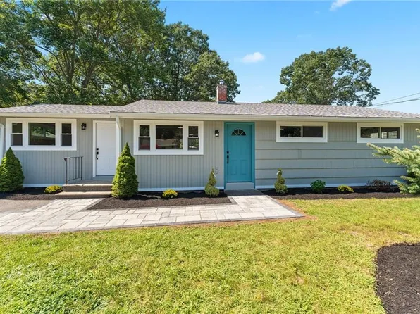 6 Keeley Ave, Warwick, RI 02886