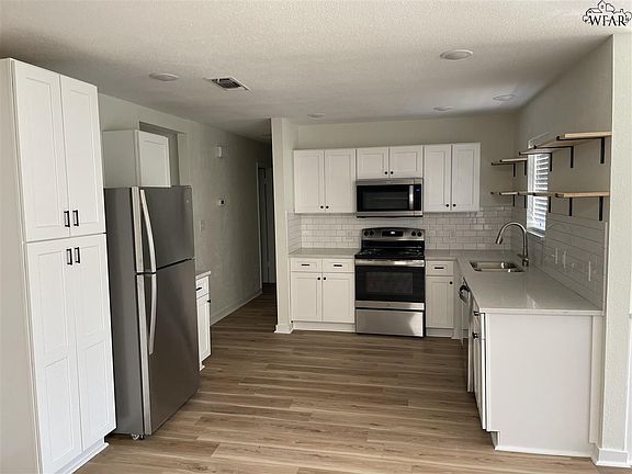 4th image of 4109 Abbott Ave