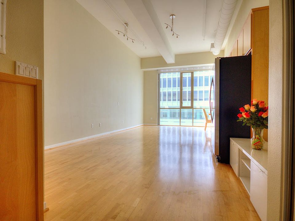 1st image of 175 S Lake Ave Unit 307