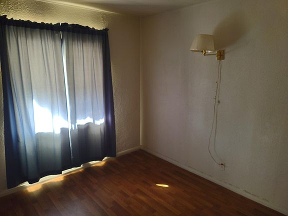 2nd image of 1831 W Windsong Ln