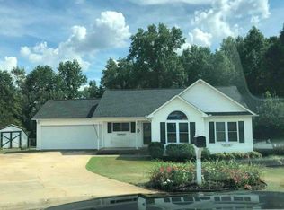 425 Piper Ct, Boiling Springs, SC 29316