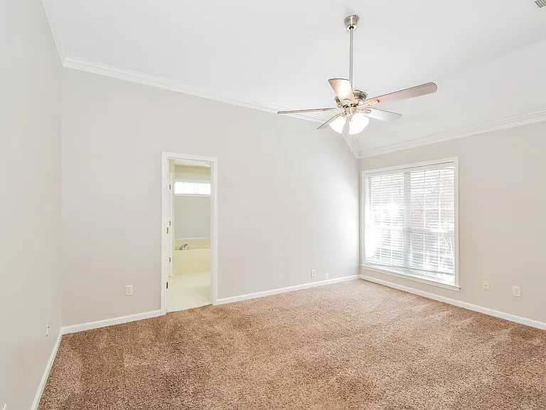6906 Greyhawk Cv N — Photo 10