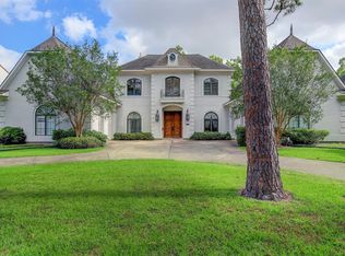 5412 Pine St, Bellaire, TX 77401