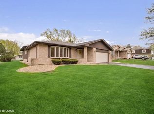 927 Hamlin Ave, Flossmoor, IL 60422