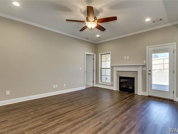 4th image of 5460 University Gardens Dr