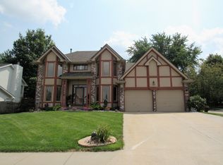 1005 Hickory Hill Rd, Papillion, NE 68046