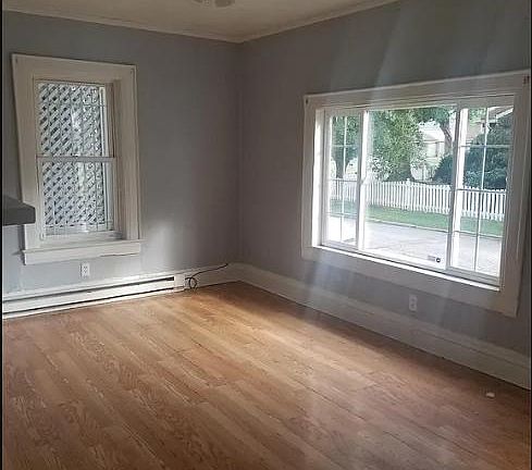 2nd image of 1013 2nd Ave