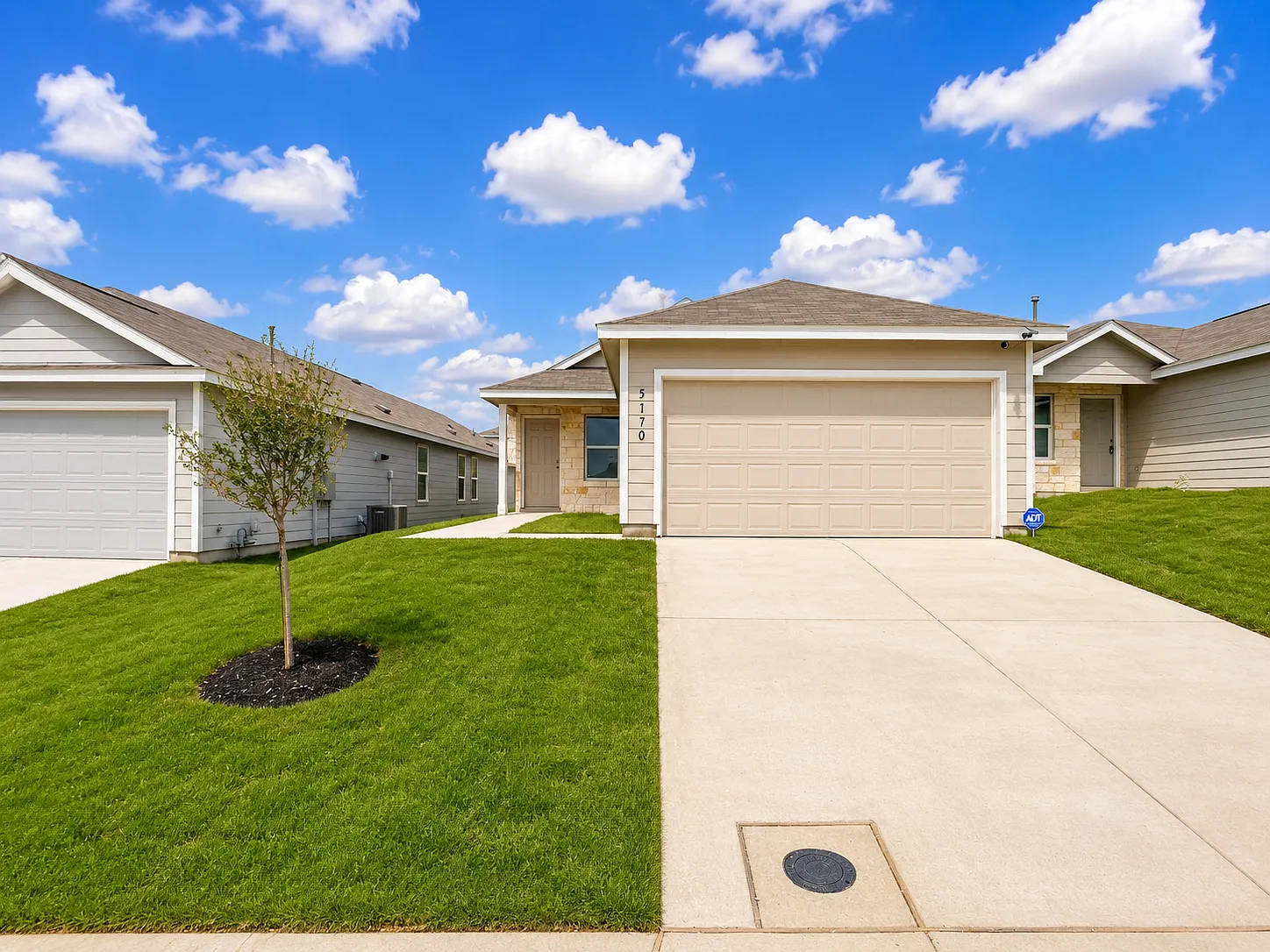 3 bed, 1450 sqft, $1,550 — Photo 1