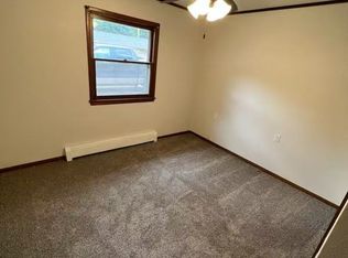 413 Sadie St #53, Laurens, IA 50554