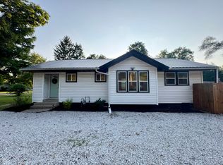 19977 Brick Rd, South Bend, IN 46637