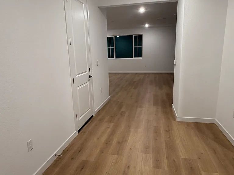 16536 Barnett St — Photo 3