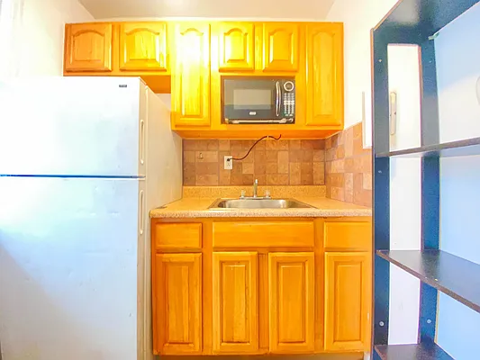 Rented by RealTegrity NY LLC | media 21