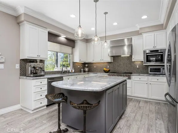 22801 Maiden Ln, Mission Viejo, CA 92692