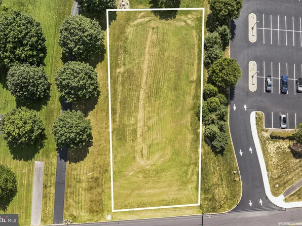 992 Hammon Ave, Ephrata, PA 17522