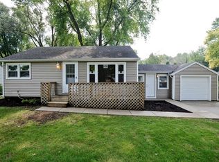 1222 Brandywine Cir, Batavia, IL 60510