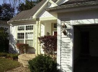 1367 London Ct, Grayslake, IL