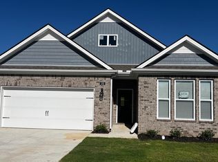 102 Pickwick Pl, Byhalia, MS 38611