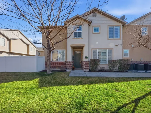 1138 W Kensington Dr, North Salt Lake, UT 84054