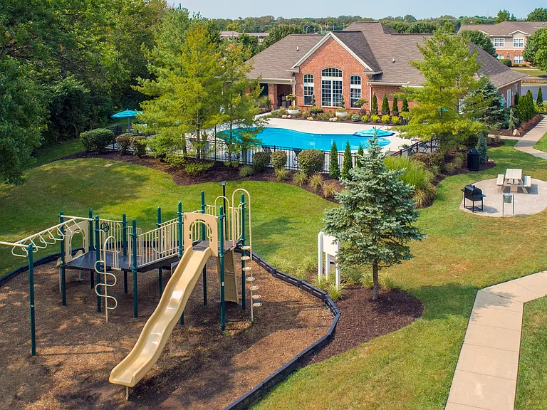 At The Reserve at Monroe Crossings, you'll have access to all of our resort-style amenities including a pool, playground, and picnic area.