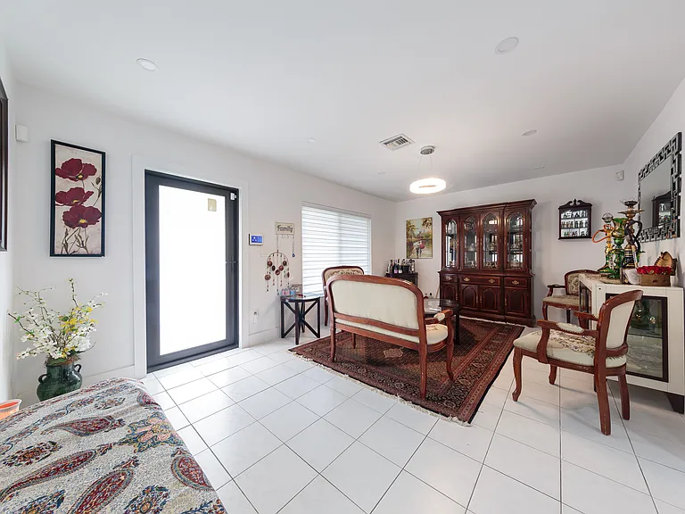 19311 Sterling Dr — Photo 22