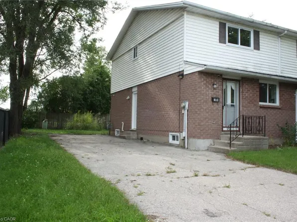 144 Sekura Cres, Cambridge, ON N1R 7G1