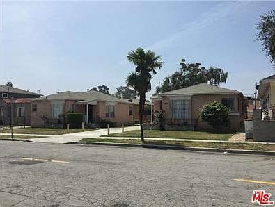 3rd image of 1040 W 105th St
