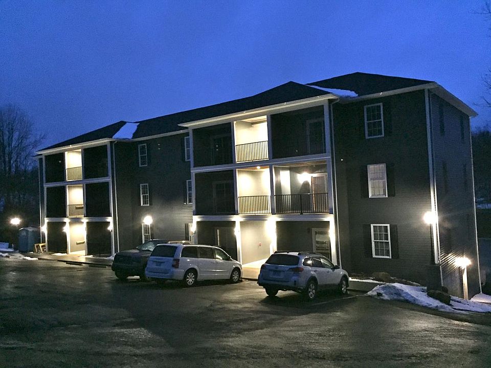 1st image of 2102 W Canyon Dr
