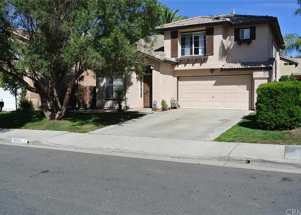 1st image of 39540 Bainbridge Cir