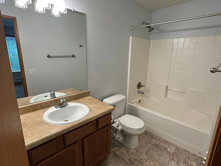 1426 Grant Ave — Photo 17