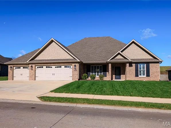 1599 Helmsdale Dr, Cape Girardeau, MO 63701