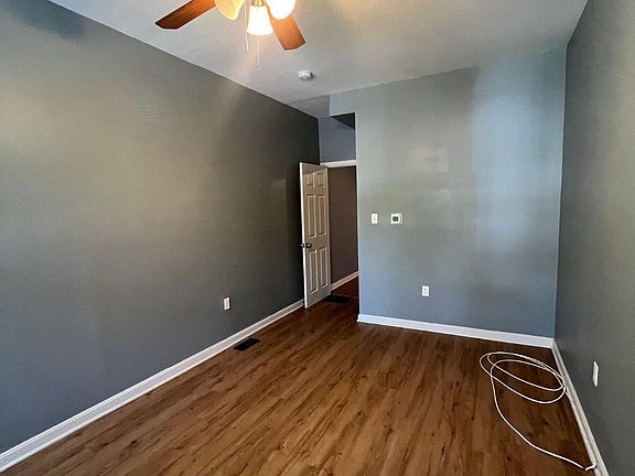 3rd image of 3925 Greenmount Ave