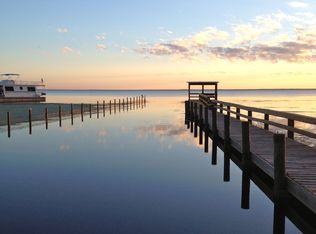 402 Carteret Rd, Georgetown, FL 32139