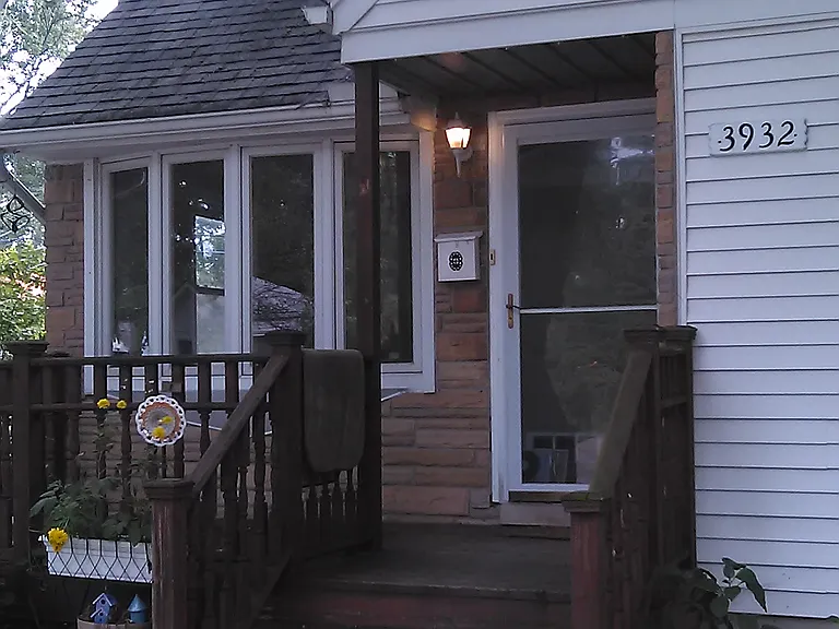 3932 Cummings Ave — Photo 3