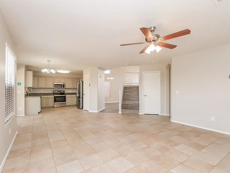 1036 W Olive Ave — Photo 7