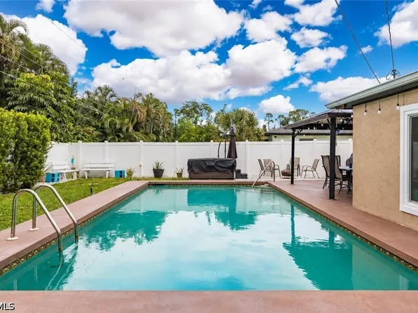 2439 Ephraim Ave, Fort Myers, FL 33907