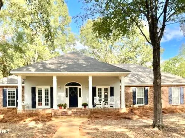 204 Heather Dr, Ridgeland, MS 39157