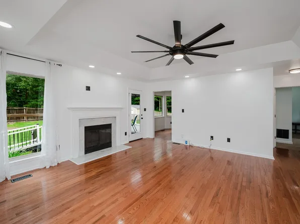 501 Dogwood Forest Cir, Alabaster, AL 35007