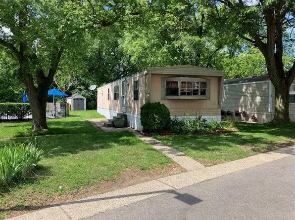 161 College Dr #161, Auburn Hills, MI 48326
