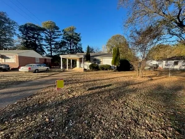 338 W Holmes Rd, Memphis, TN 38109