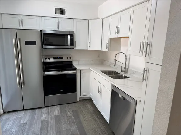 14800 Enterprise Dr APT 17B, Farmers Branch, TX 75234