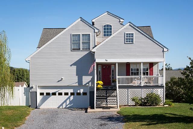 1st image of 76 S Foxhall Ln