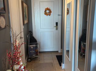 2737 Keele St #610, Toronto, ON M3M2E9