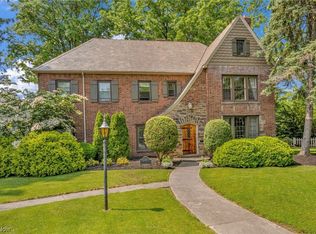 1484 Parkway Dr, Lakewood, OH 44107