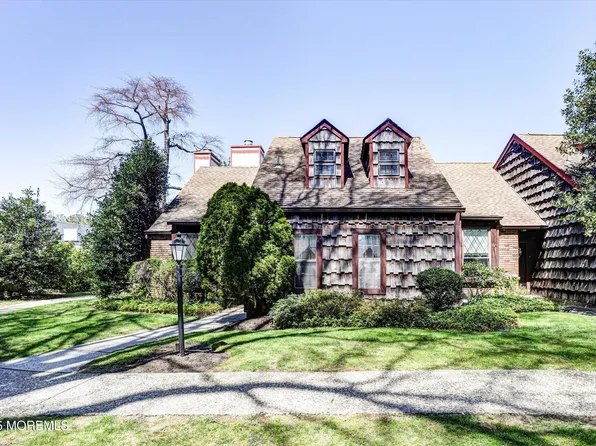 55 Cheshire Square, Little Silver, NJ 07739