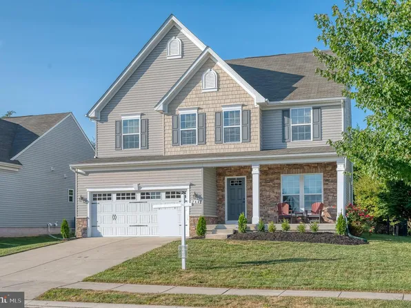 744 Falcon Ln, Aberdeen, MD 21001