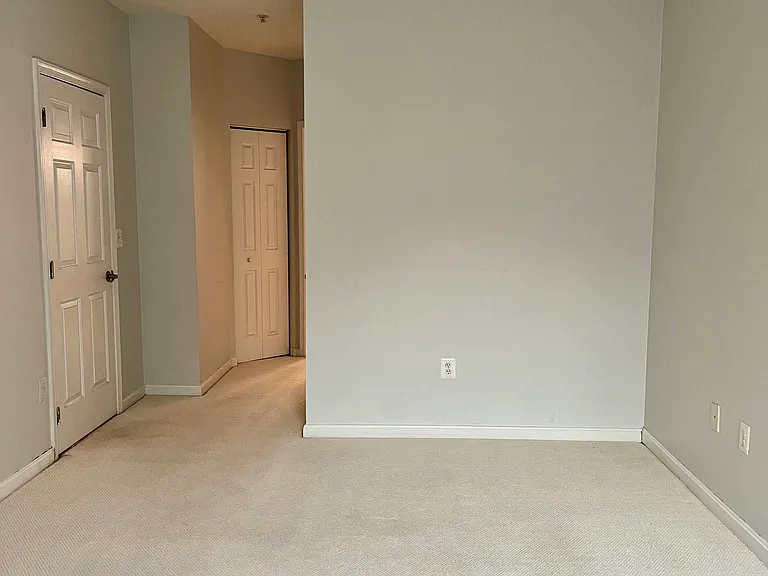 204-2701 Bellforest Ct #204 — Photo 14